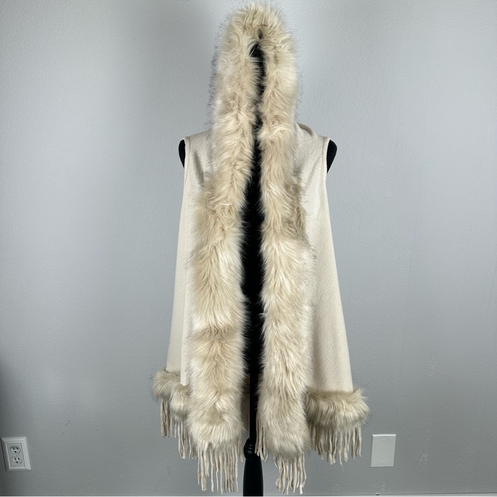 Faux Fur Hooded Beige Vest One Size Fringe Trim Stretchy Bohemian Western Native